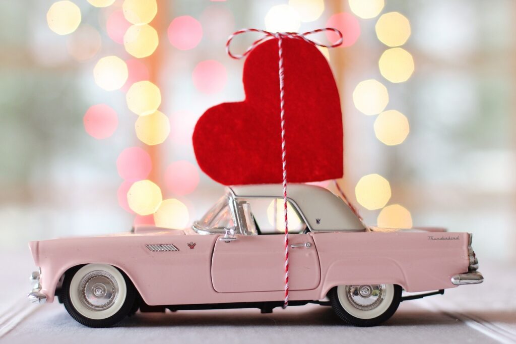 car, auto, valentines day-2039180.jpg